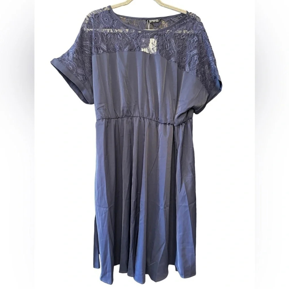 Bloomchic Lace Shoulder Cap Sleeved Dress 12